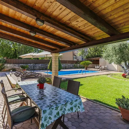Maria By Interhome Holiday home Tar-Vabriga
